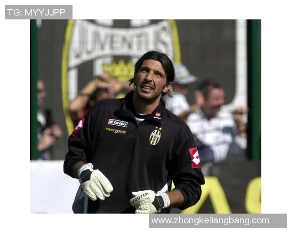 足球传奇布冯在赛场上的精彩守门瞬间回顾与分析