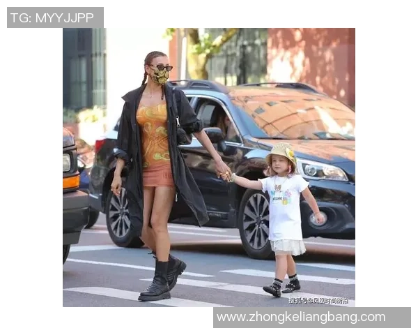 足球明星妻子们的性感魅力揭秘引发热议与关注